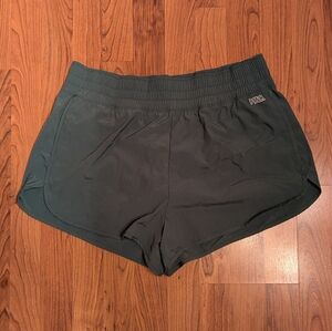 NWOT PINK Active Shorts in Green, Size XL